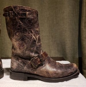 Frye short distressed mid calf boots gently used